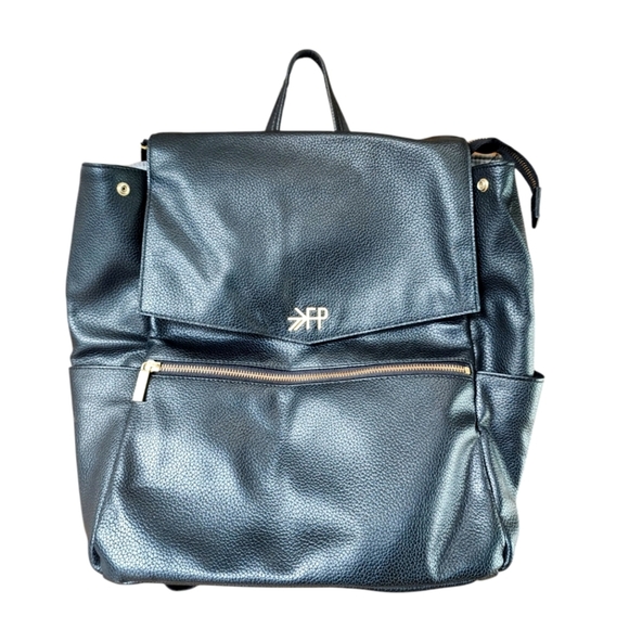 FRESHLY PICKED black Classic Diaper Bag with changing pad, Vegan Leather - Picture 2 of 9